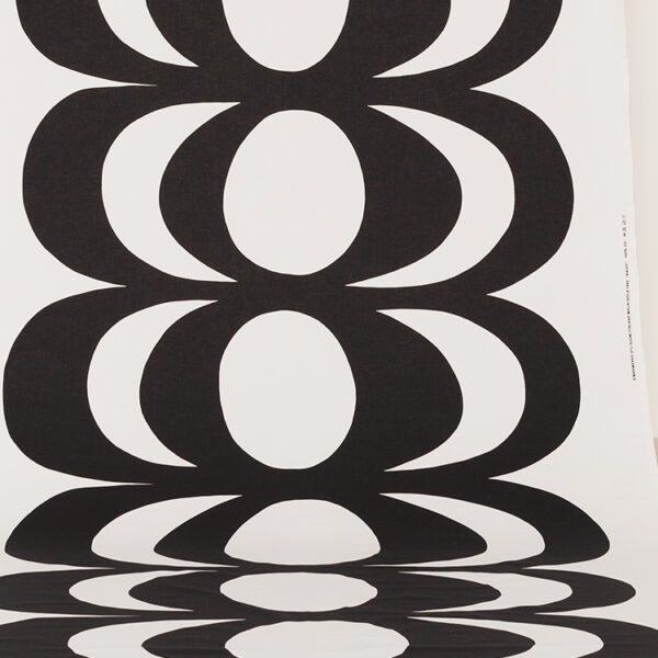 Marimekko & Artek Exhibit in Japan – “Be Honest!”